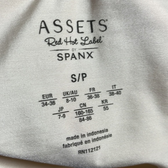 SPANX Red Hot Lace Full Slip Nude Small - Picture 11 of 11